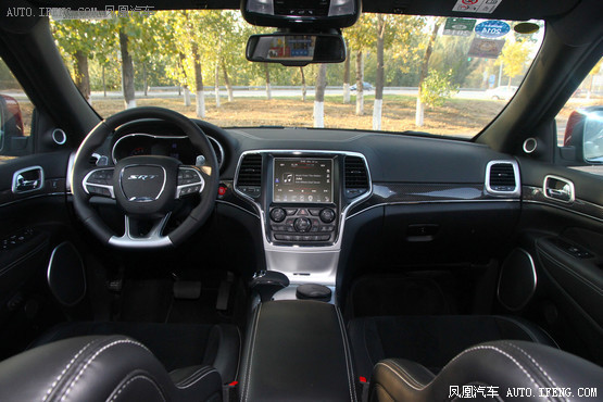 2014款 Jeep大切诺基 6.4L SRT8