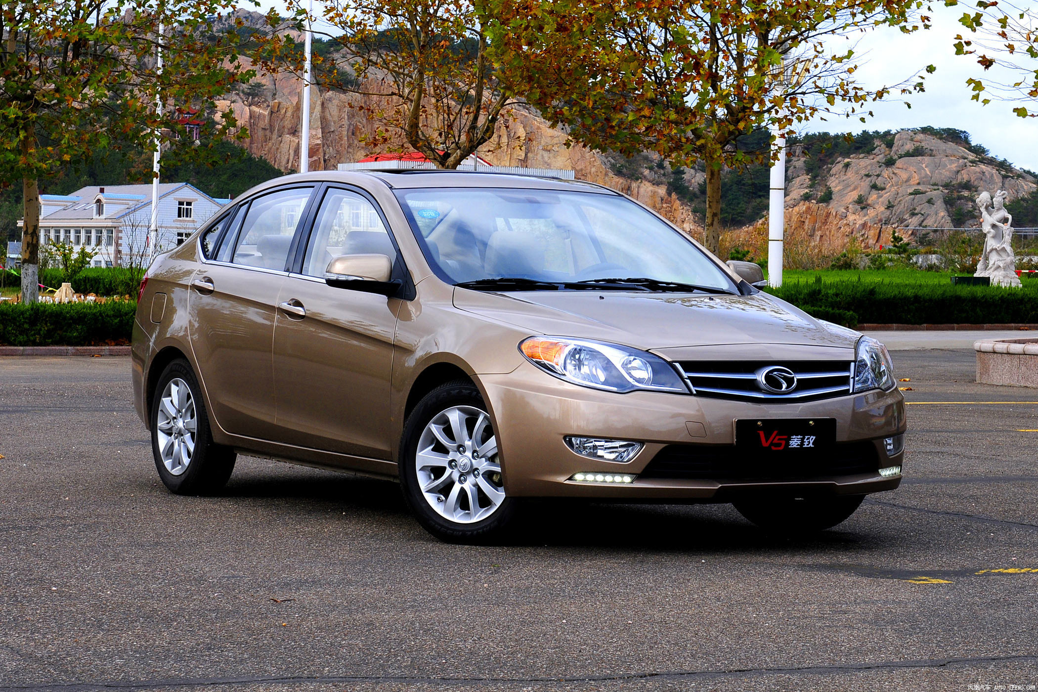 5l 自动旗舰型图片 东南_汽车图库_凤凰汽车_1581983