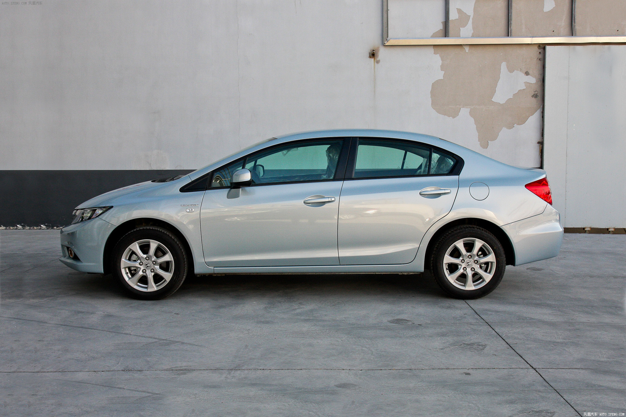 8l exi 手动舒适版图片 本田_汽车图库_凤凰汽车_1638587