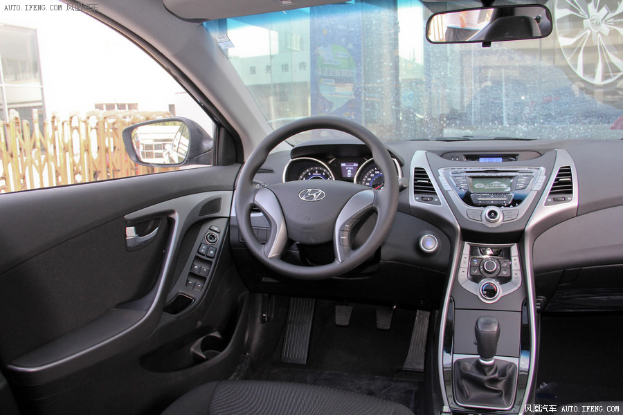 【朗动图片】_2015款 1.6l 手动领先型图片 现代_汽车图库_凤凰网汽车